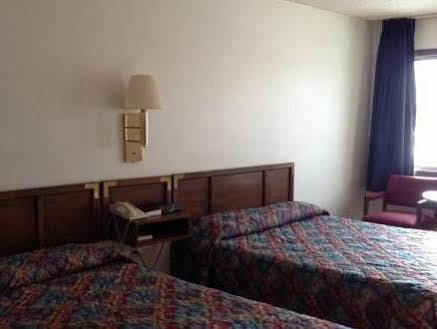 Americas Best Value Inn Laramie Eksteriør bilde